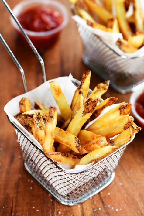 These Air Fryer French Fries rival those from a restaurant! They are crispy on the outside, tender on the inside, and easy to make. Fry Potatoes, Air Fry French Fries, French Fries At Home, Air Fry Potatoes, Air Fryer French Fries, Making French Fries, Homemade French Fries, Air Fried Food, Roasted Vegetable Recipes