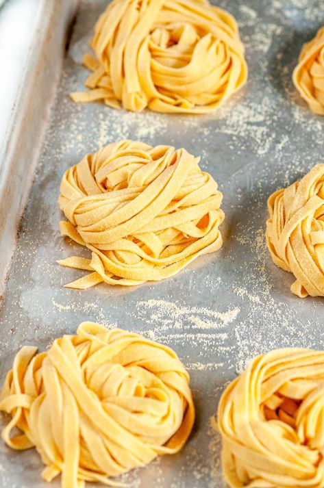 Homemade Pasta Dough Recipe - Make your own pasta with just 4 ingredients. So tasty you'll never buy store-bought pasta again! From aberdeenskitchen.com #homemade #pasta #dough #recipe #Italian #fromscratch #eggnoodles #vegetarian What To Make With Flour, Homemade Pasta Dough Recipe, Banana Nutella Crepes, All Purpose Flour Recipes, Cooking Fresh Pasta, Homemade Pasta Dough, Pasta Dough Recipes, Semolina Pasta, Make Your Own Pasta