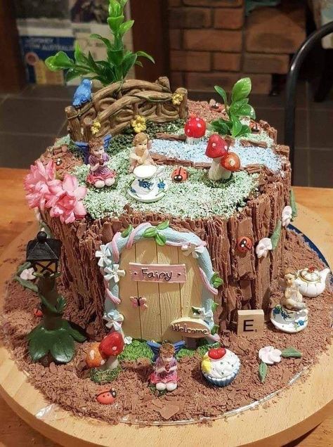 Fairy Garden Birthday Cake Ideas, Mushroom House Cake, Enchanted Fairy Garden Cake, Fairy Garden Cake Ideas, Fairy Cake Ideas, Enchanted Garden Cake, Woodland Fairy Cake, Fairy Garden Birthday Cake, Enchanted Forest Cake