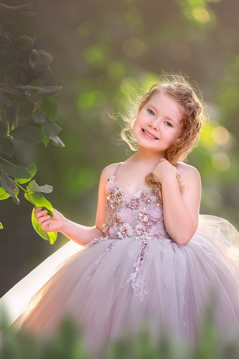 Manteca Princess Portraits Princess Dress Up Photoshoot, Princess Photoshoot Ideas, Fairy Princess Photoshoot, 3rd Birthday Princess Photo Shoot, Princess Castle Photoshoot, Princess Toddler Photoshoot, Mother Daughter Princess Photo Shoot, Poses Casual, Old Gowns