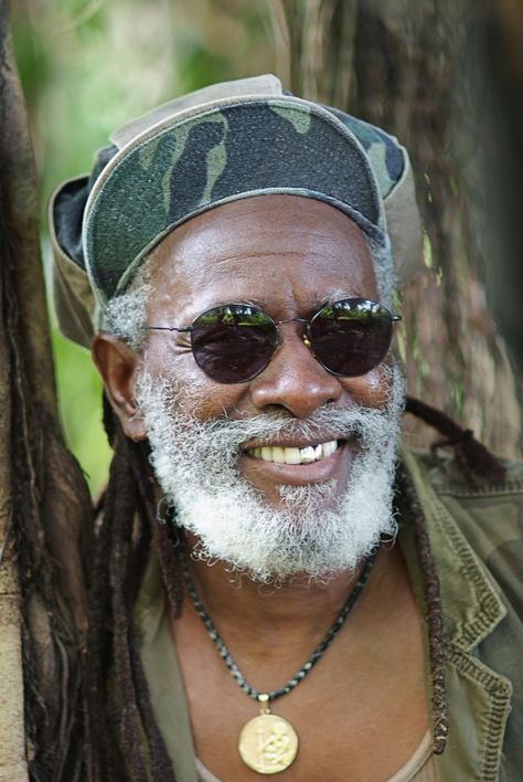 Burning Spear Roots Reggae Music, Gregory Isaacs, Burning Spear, Reggae Artists, Roots Reggae, Jamaican Music, Caribbean Culture, Sound Systems, The Wailers