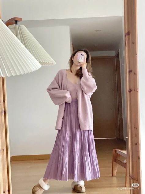 Cardigan And Long Skirt Outfit Korean, Korean Fashion Skirt, Linen Outfit, Mirror Style, Elegant Casual Dress, Corset Fashion, Fashion Sketches Dresses, Fashion Drawing Dresses, Causal Outfits