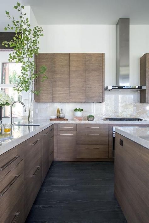 Walnut Stained Flat Front Kitchen Cabinets with White and Gold Stone Countertops Flat Front Kitchen Cabinets, Flat Front Cabinets, Ski Cabin, Oak Kitchen Cabinets, Farmhouse Kitchen Cabinets, New Kitchen Cabinets, Classic Kitchen, Wood Kitchen Cabinets, Oak Kitchen