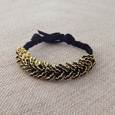 DIY Jewelry - Hex Nut Bracelet Hex Nut Bracelet, Bracelets Braided, Braided Twist, Nut Bracelet, Handmade Bangle Bracelets, Cute Friendship Bracelets, Flat Beads, Hardware Jewelry, Bracelets Ideas