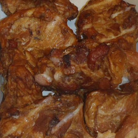 Uncle Misi's Samoan turkey tails Smoked Turkey Tails Recipe, Samoan Dishes, Turkey Tails Recipe, Samoan Recipes, Cookies With Walnuts, Hawaii Recipes, Samoan Food, Mrs Fields, Polynesian Food