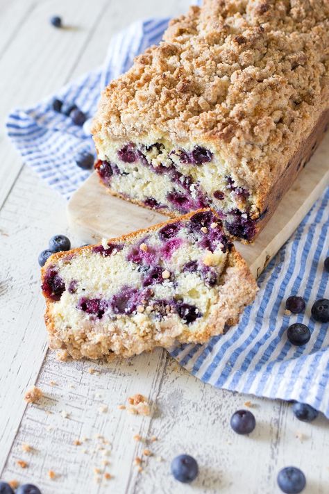 Blueberry Muffin Bread, Blueberry Loaf Cakes, Crumb Coffee Cakes, Best Blueberry Muffins, Cinnamon Crumble, Blueberry Coffee Cake, Blueberry Coffee, Blueberry Crumble, Blueberry Bread