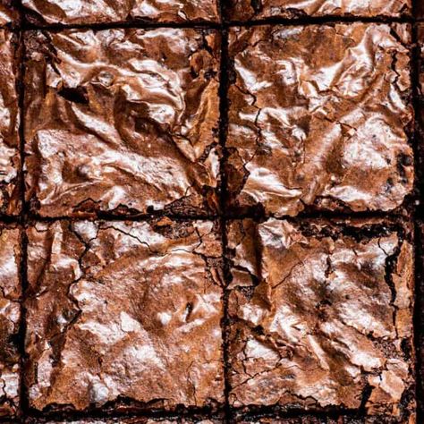 Crinkle Top Brownies - Baking With Butter Crinkle Top Brownies, Butterscotch Sauce Recipes, Chewy Chocolate Brownies, Brown Butter Cookies, Brownies From Scratch, Best Brownie Recipe, Butterscotch Sauce, Crinkle Top, Brownie Toppings