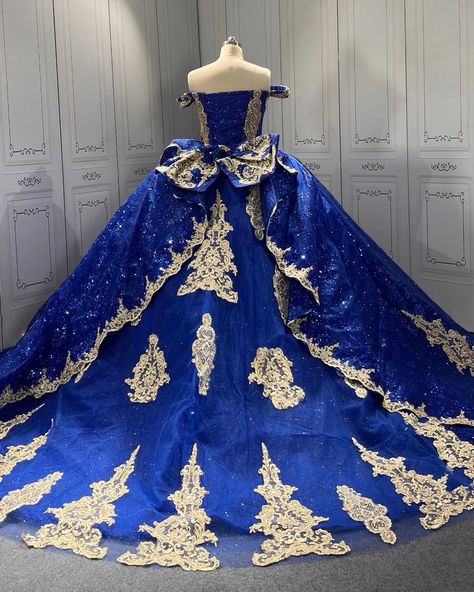 Royal Blue Quinceanera Dress Off Shoulder Lace Appliques Birthday Party Gowns Crystal Sweetheart Neck Sequin Girls Ball Gown Sweet 16 Dresses #bluedress #15años #girl #quincedress Ball Gown Sweet 16, Blue Quinceanera Dress, Royal Blue Quinceanera Dresses, Royal Blue Quinceanera, Blue Quinceanera, Girls Ball Gown, Quince Dress, Dress Off Shoulder, Quinceanera Dress