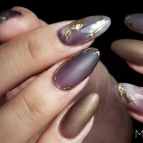 𝑱𝒂𝒑𝒂𝒏𝒆𝒔𝒆 𝑵𝒂𝒊𝒍 𝑨𝒓𝒕𝒊𝒔𝒕 ,𝑳𝑨 🇯🇵 on Instagram: "Matte × chrome frame" Matt Chrome Nails, Matte Chrome Nails, Gel Nails Chrome, Matte Gel Nails, Matte Gel, Nails Chrome, Japanese Nail, Japanese Nails, Chrome Frame