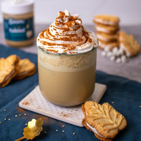 Iced Maple Tahini Latte Recipe: A Creamy and Nutty Delight  — KAT'S KITCHEN Starbucks Matcha, Apple Cream, Coffee Treats, Latte Recipe, Enjoy Coffee, Best Pumpkin, Frozen Meals, Autumn Coffee, Pumpkin Cheesecake