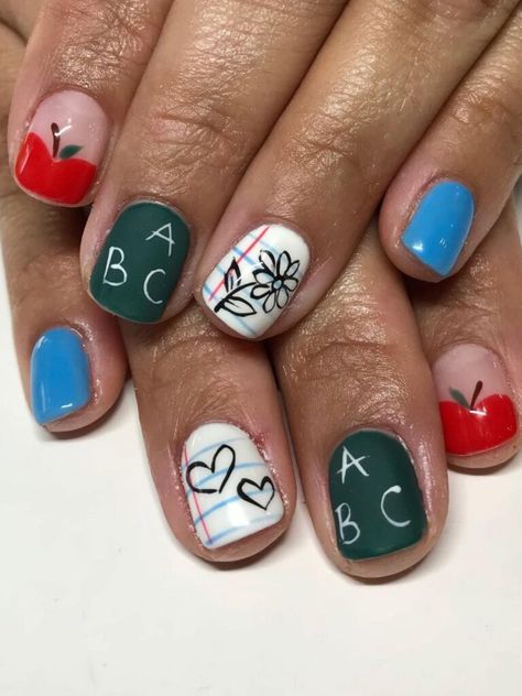 Nail Art Inspiration to Elevate Your Teacher Style - WomenSew Teacher Nail Ideas, Country Girl Nails, Teacher Nail Art, Teacher Nails, School Nail Art, Nail Magic, Back To School Nails, School Nails, Blush Nails