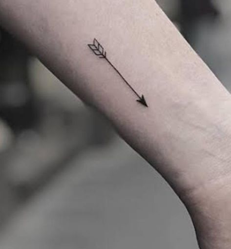 Small Tattoo Arrow, Micro Arrow Tattoo, Times Arrow Tattoo, Tattoo Ideas Female Arrow, Arrow On Finger Tattoo, Small Tattoos Arrow, Arrow Fine Line Tattoo, Arrow Finger Tattoos For Women, Dainty Arrow Tattoos For Women