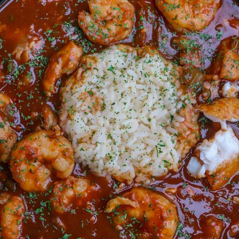 Seafood Couvillon: A Cajun Classic Seafood Couvillion, Gumbo Recipe Sausage, Seafood Medley, Cajun Dishes, Frozen Seafood, Cajun Cooking, Andouille Sausage, Fresh Seafood, Recipes From Heaven