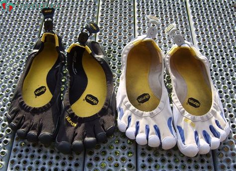 Vibram shoes - five fingers classic Five Fingers Shoes, Outdoor Open Toe Sport Sandals With Vibram Sole, Low-top Hiking Running Shoes With Vibram Sole, Mid-top Running Shoes With Vibram Sole For Sports, Vibram Shoes, Finger Shoes, Vibram Fivefingers, Minimal Shoes, Alternative Shoes