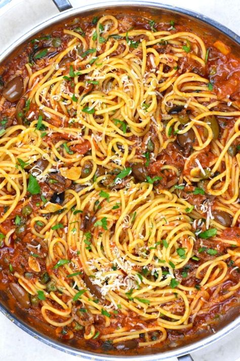 Eggplant Relish, Pasta Puttanesca Recipe, Puttanesca Recipe, Weeknight Dinner Ideas, Puttanesca Sauce, High Potassium Foods, Pasta Puttanesca, Vodka Pasta, Pasta Types