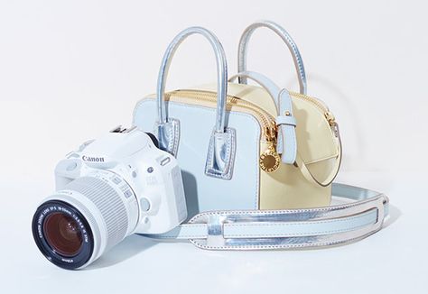 #Canon Unveils Limited Edition ‘Linda’ Bag for Female 100D Photographers Gadget Tecnologici, Bags 2014, White Camera, Cute Camera, Linda Mccartney, Stella Mc, Limited Edition Bag, Everyday Handbag, Stella Mccartney Bag