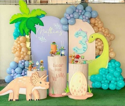 Dino Theme Decorations, Dino Decorations Party, Dinosaur Themed Birthday Party Decorations, Dino Birthday Party Decoration, Dino Ranch Birthday Party, Dino Theme Birthday Party, Dinosaur Theme Party Decorations, Dino Bebe, Birthday Party Paper Decorations