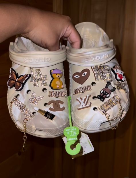 Beige Crocs, Designer Crocs, Crocs Aesthetic, Crocs With Charms, Clog Outfit, Crocs Outfit, Pretty Sneakers, Crocs Fashion, Nail Design Inspiration