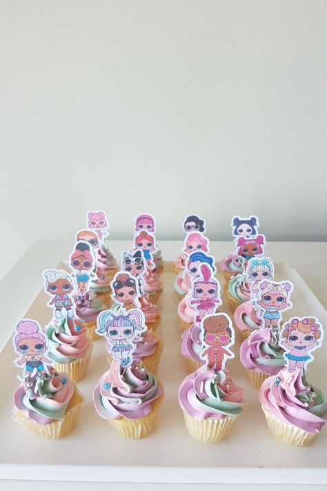 Lol Doll Cupcake Cake, Lol Surprise Cupcakes Ideas, Lol Surprise Dolls Cupcakes, Lol Doll Cupcakes, Lol Doll Cupcake Ideas, Lol Surprise Cupcakes, Lol Cupcake Ideas, Lol Cupcakes, Pig Birthday Decorations