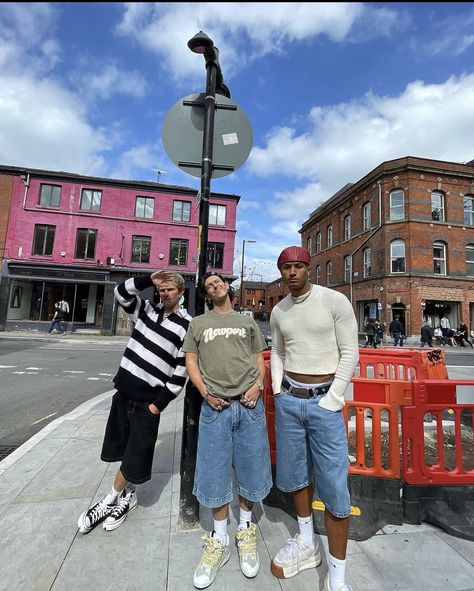 Back To School Outfits Men, Baggy Jorts Outfit Idea, Jorts Outfit Idea, School Outfits Men, Gang Activity, Jorts Outfit, Cool Kidz, Classy Streetwear, Creative Clothes