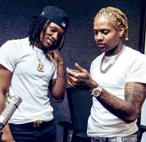 Lil Durk And King Von Wallpaper, King Von And Lil Durk, King Von Lil Durk, Radio Booth, King Pic, Juice Rapper, Locks Hair, Male Artists, Chris Brown Videos