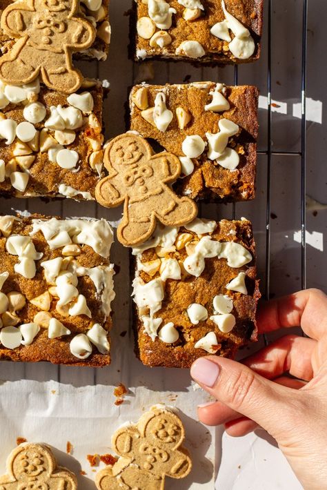 Gingerbread Blondies - Kitchen-by-the-Sea Gingerbread Blondies Recipe, Christmas Blondies, Gingerbread Blondies, Cheesecake Blondies, Gingerbread Brownies, Gingerbread Cheesecake, Easy Holiday Treats, Blondies Recipe, Parchment Paper Baking