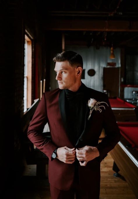 Burgundy Suit With Black Shirt, Burgundy Suit Black Shirt, Deep Red Groomsmen Attire, Groomsmen Red Attire, Burgundy And Black Groom Suit, Burgundy Wedding Tuxedo, Burgundy Suit Wedding Groom Attire, Burgundy Tuxedo Wedding Groom Suits, Halloween Wedding Suit