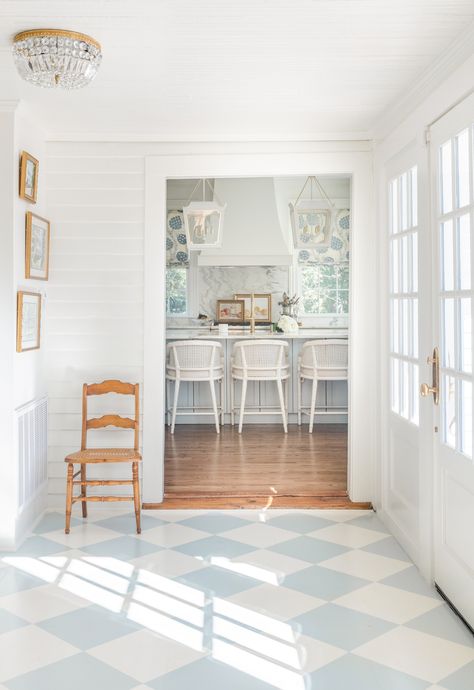 Kitchen Post, Kitchen Seating, Augusta Ga, Florida House, Elm Street, Residential Interior Design, Fabric Seat, Breakfast Nook, Kitchen Designs