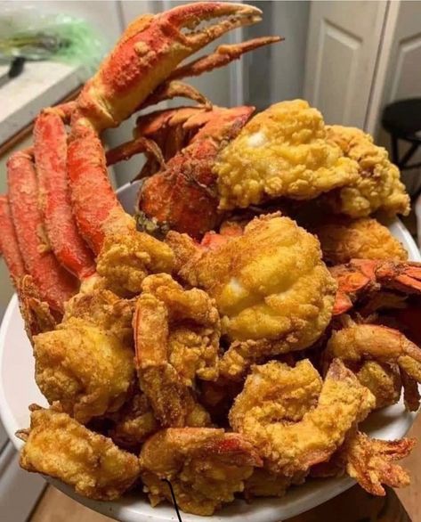 Seafood Delight Recipe, Seafood Delight, Fried Lobster, Savory Meals, Crab Legs, Food Board, Cayenne Pepper, Food Goals, Cooking Ideas