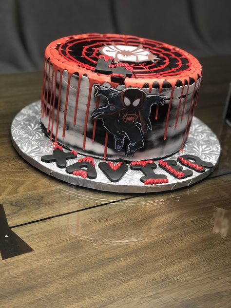 Spider-Verse Cake Spider Man Across The Spider Verse Cake, Spider Verse Cake Ideas, Spiderman Into The Spiderverse Cake, Into The Spiderverse Cake, Miles Morales Cake Ideas, Spider Verse Cake, Miles Morales Birthday Cake, Spiderverse Cake, Miles Morales Cake