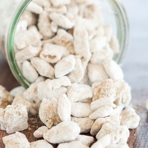 Snickerdoodle Muddy Buddies Rice Chex Recipes, Chex Recipes, Brown Eyed Baker, Salty Sweet Snacks, Puppy Chow Recipes, Rice Chex, Cereal Snacks, Muddy Buddies, Puppy Chow