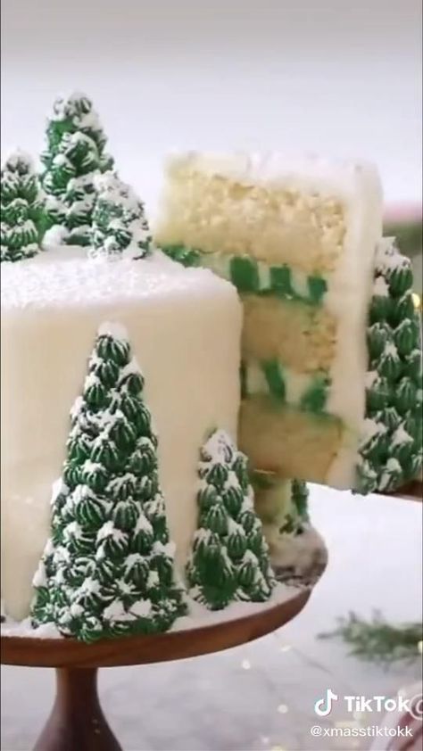 Hanukkah Desserts, Tårta Design, Winter Torte, Amazing Cake Decorating, Christmas Cake Designs, Xmas Cake, Cake Decorating Ideas, Tree Cake, Amazing Cake