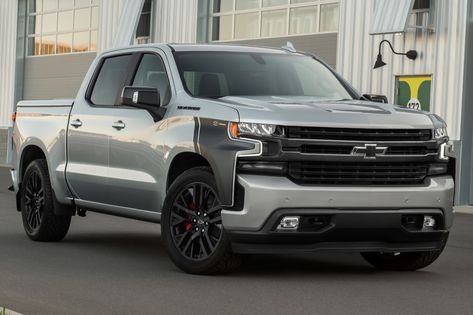 2019 Silverado 1500: Two Different 5.3L V8 Engines Offered Chevy Silverado High Country, Silverado High Country, Silverado Ltz, 2018 Chevy Silverado 1500, 2019 Silverado, 2018 Chevy Silverado, Buick Models, Medium Duty Trucks, Rv Truck