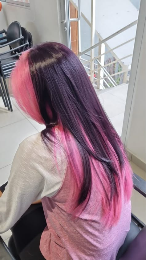 Black Pink Hair, Pink Hair Extensions, Hair Stages, Pink And Black Hair, Purple Ombre Hair, World Hair, Hair Color Underneath, Peekaboo Hair, Dyed Hair Inspiration