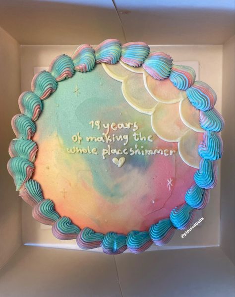 35 Birthday Cake, Taylor Swift Birthday Cake, Bolo Taylor Swift, 35 Birthday, 19th Birthday Cakes, Taylor Swift Cake, Taylor Swift Birthday Party Ideas, Lover Album, My Birthday Cake