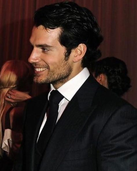 Elizabeth Ganim on Instagram: "When he smiles ❤️💋🔥 @henrycavill Repost from @1stdukeofsuffolk • ❤️‍🔥❤️‍🔥❤️‍🔥❤️‍🔥 ⁣ .⁣ .⁣ .⁣ .⁣ .⁣ #augustwalker #cavillry #bluearthas007 #henrycavilllove #manofsteel #superman #henrycavillphotography #charlesbrandon #henrycavillfandom #henrycavill #cavill #henry #thewitcher #henrycavillworld #henrycavillfanpage #thetudors #henrycavillsuperman #henrycavilledit #geralt #henrycavillfans" When He Smiles, Lovely Sunday, Henry Cavill, When He, Superman, On Instagram, Instagram