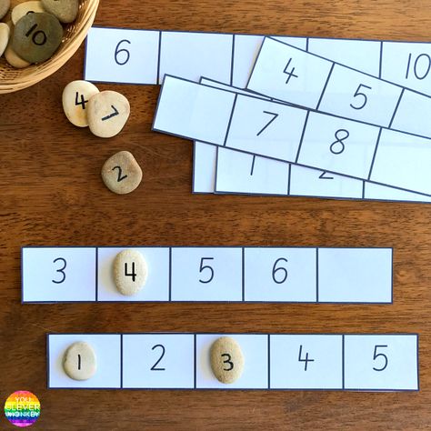 Numeracy Activities, Maths Resources, Kindergarten Math Games, Maths Games, Halloween Games For Kids, Montessori Math, Play Together, Math Activities Preschool, Simple Math