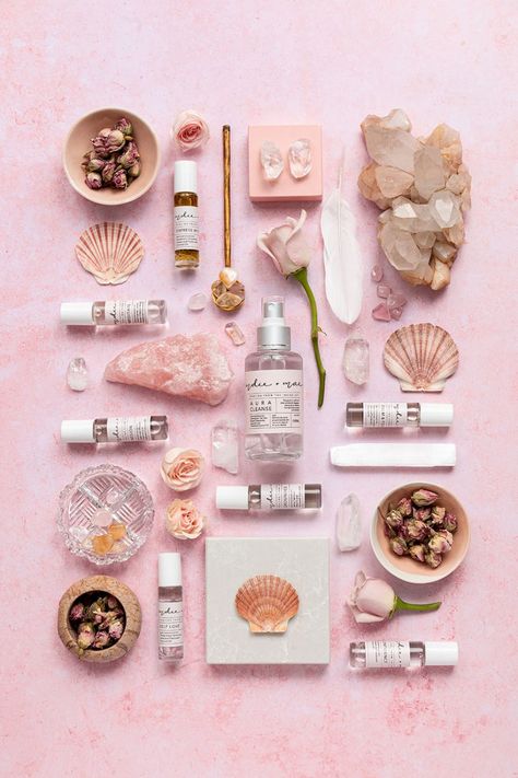 Floral Colour Palette, Beauty Product Photography, Creative Styling, Unique Styling, Candles Photography, Beauty Products Photography, Visual Aesthetics, Oil Shop, Flat Lay Photography