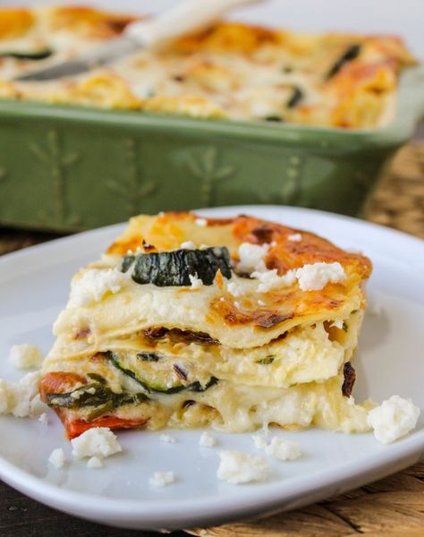 Poblano, Corn, and Zucchini Lasagna - The Food Charlatan // This Mexican lasagna has the perfect amount of spice and oodles of delicious cheese. #recipe Corn Lasagna, Rice Lasagna, Poblano Corn, Baked Pasta Recipes Easy, Corn And Zucchini, Corn Zucchini, Zucchini Lasagne, Latino Food, The Food Charlatan