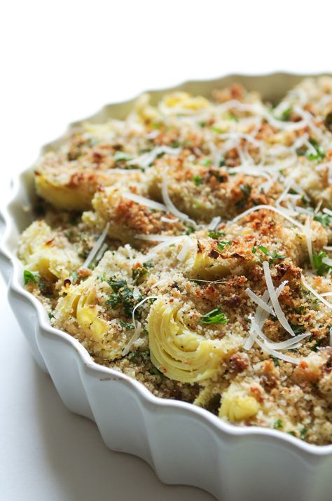 Artichoke Dinner Recipes, Artichoke Dinner, Bread Crumb Topping, Canned Artichoke, Artichoke Heart Recipes, Baked Artichoke, Lentil Tacos, Artichoke Recipes, Veggie Side Dishes