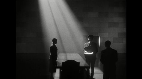 Citizen Kane Noir City, Citizen Kane, Noir Movie, Silhouette Photography, The Third Man, Orson Welles, Movie Shots, Film Inspiration, Composition Photography