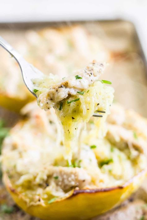 This low carb meal is flavorful and healthy! Chicken alfredo stuffed spaghetti squash will make your whole family full and happy. With a whole30 options, everyone can enjoy it. Alfredo Stuffed Spaghetti Squash, Spaghetti Squash Chicken Alfredo, Stuffed Spaghetti Squash, Bourbon Bacon, Paleo Banana Bread, Paleo Banana, Soft Pretzel, Pudding Cookies, Dinner Meal Prep