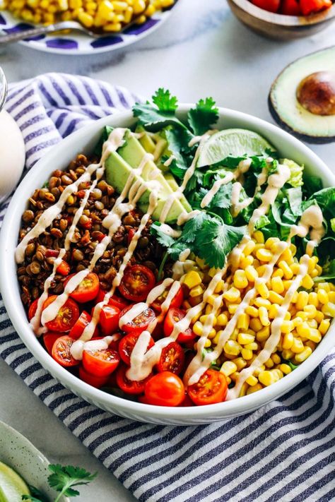 Easy Lentil Taco Salads - Making Thyme for Health Seasoned Lentils, Lentil Taco Salad, Salsa Dressing, Taco Salad Recipe, Lentil Tacos, Taco Salads, Romaine Salad, Lentil Salad, Taco Meat