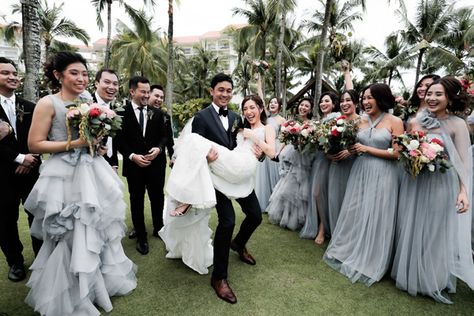 Kryz Uy Slater Young Wedding Photos | Philippines Wedding Blog Kryz Uy Wedding, Slater Young, Wedding By The Beach, Kryz Uy, Wedding Theme Color Schemes, Young Wedding, Bride And Breakfast, Philippines Wedding, Wedding First Look