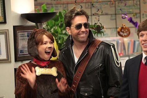 Andy And Erin, Erin Hannon, Office Halloween Costumes, Andy Bernard, Halloween Office Party, Ed Helms, Ellie Kemper, The Office Show, Office Memes