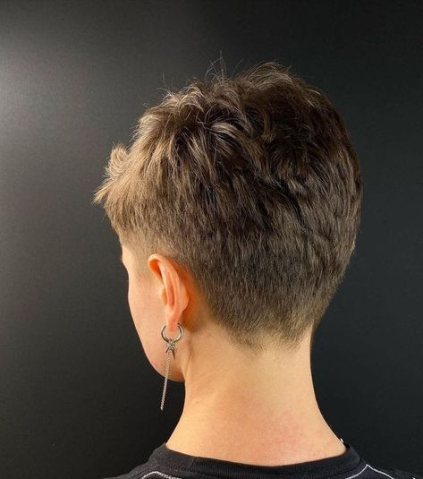 Pixie haircut ideas Women Clipper Haircut, French Crop Women Hair, Crew Cut Women, Pixies Haircut, Haircut Ideas Trendy, Best Fade Haircuts, Short Hair Back, Pixie Haircut Ideas, Low Fade Haircut