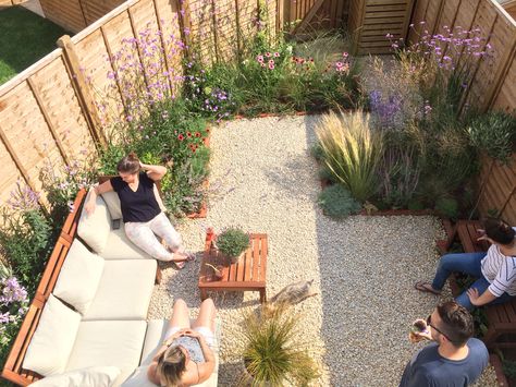 Small Garden No Grass Ideas, Small New Build Garden, Small Triangular Garden Ideas, Triangle Shaped Garden, Small Gravel Garden, How To Make A Small Garden Look Bigger, Small Gardens Uk, Making Small Gardens Look Bigger, Small Triangle Garden Ideas