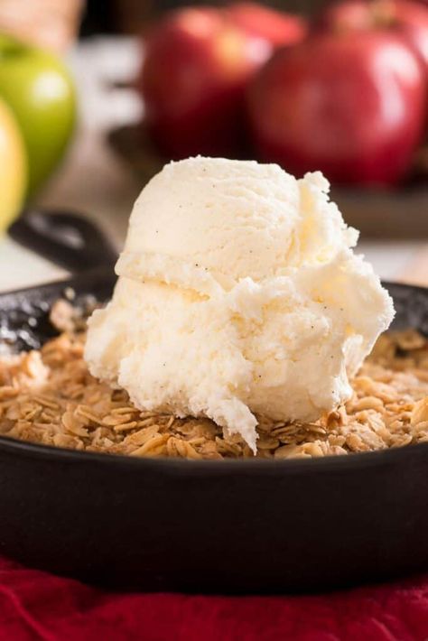 Pioneer Woman Apple Crisp Recipe Apple Crisp Pioneer Woman, Pioneer Woman Apple Crisp Recipe, Pioneer Woman Apple Crisp, Crisp Recipes, Healthy Apple Crisp, Apple Crisp Recipe, Frozen Custard, Pioneer Woman Recipes, Apple Crisp Recipes