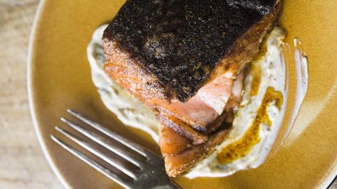 Blackened Salmon Recipes, Rachel Ray Recipes, Coconut Rice Pudding, Tv Recipes, Fish Ideas, Rachael Ray Recipes, Blackened Salmon, Bitter Greens, Milk Street