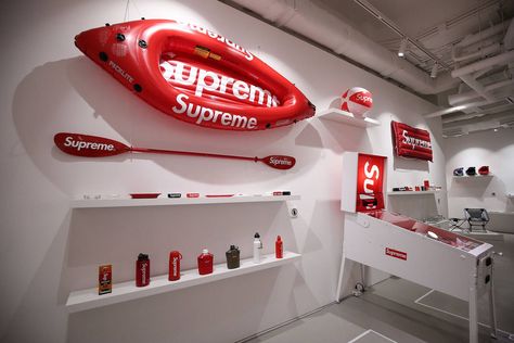 Supreme Products, James Jebbia, Gucci Cruise, Hypebeast Room, Sneaker Storage, Supreme Accessories, Supreme Wallpaper, Home City, Louis Vuitton Men